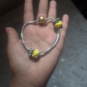 Bracelet